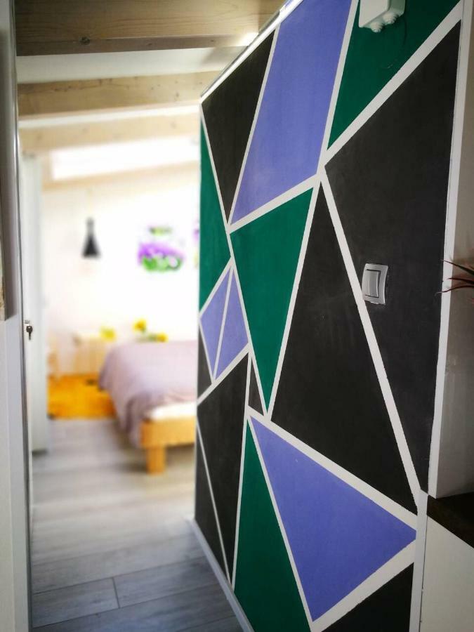 Cres Art Studio Kuning Apartment מראה חיצוני תמונה