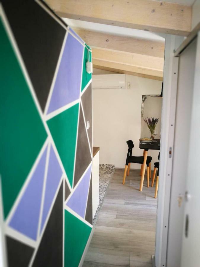 Cres Art Studio Kuning Apartment מראה חיצוני תמונה